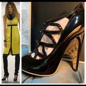 CHANEL quilted patent leather shoes